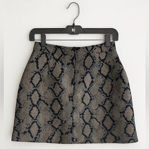 Express High Rise Mini Skirt Size 4 | Black Blue Brown Pattern Back Zip, Pockets